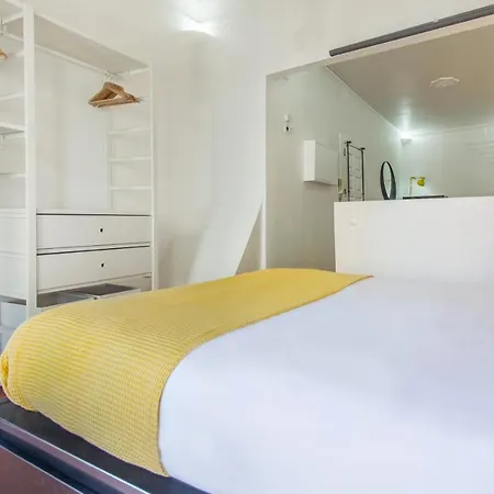 Apartment Paraiso Alfama Studio In *